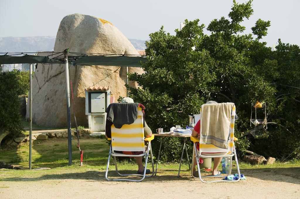 Camping Acapulco Hotel Palau Ngoại thất bức ảnh